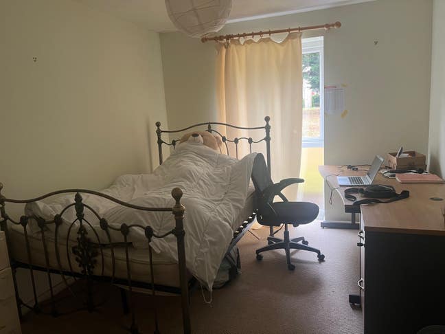 Double bed room for rent Main Photo