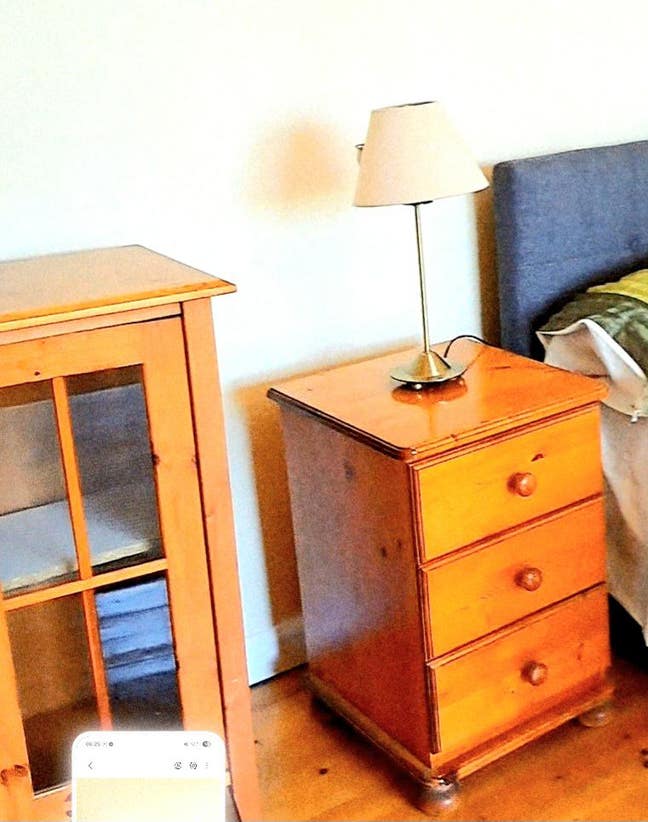 Great room £535, bills inc.Parking. Detached home  Main Photo