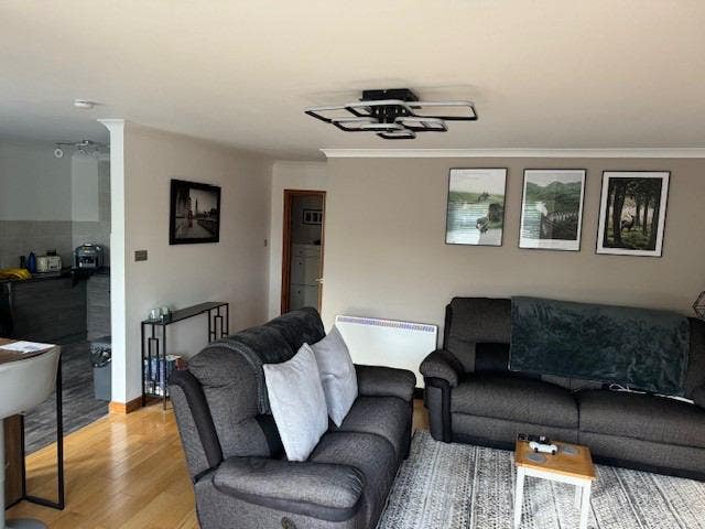 Spacious Modern Double Room - Edinburgh / Fife  Main Photo