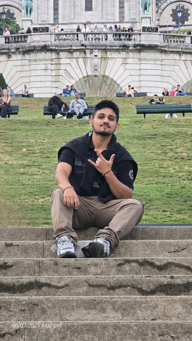 Student looking for accomodation  Main Photo