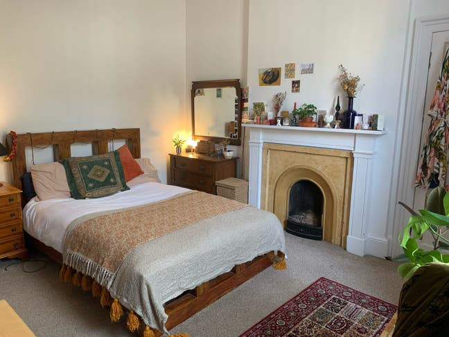 Large double room by the Meadows Main Photo
