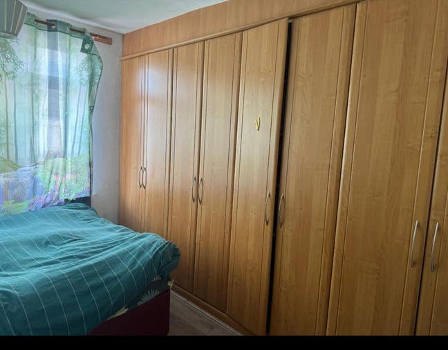 Double room available for ladies or couples  Main Photo