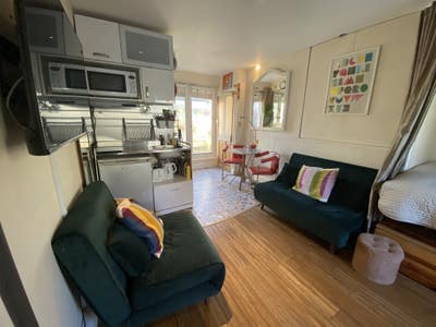 Sea/city/bay 1 bed 1250pcm +bills 4-6 mths  Main Photo