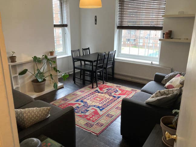Large double room in 2 bed flat share BILLS inc Main Photo