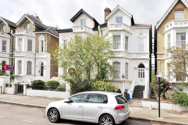 Single Room in Large Top Floor Flat Main Photo