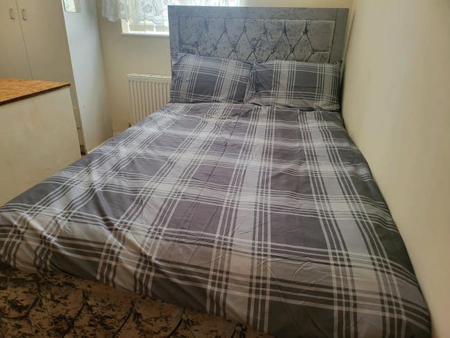 3 Beds Newly Renovated House Main Photo