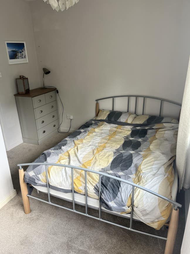 Double Bedroom available in 2 Bed Semi Main Photo