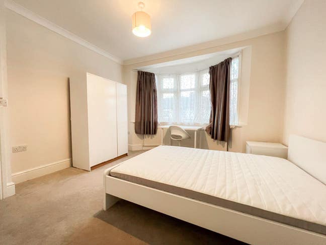 Stunning Double Room in Mitcham Main Photo