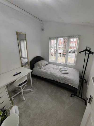 🏡 One-Bedroom Apartment with Private Entrance  Main Photo