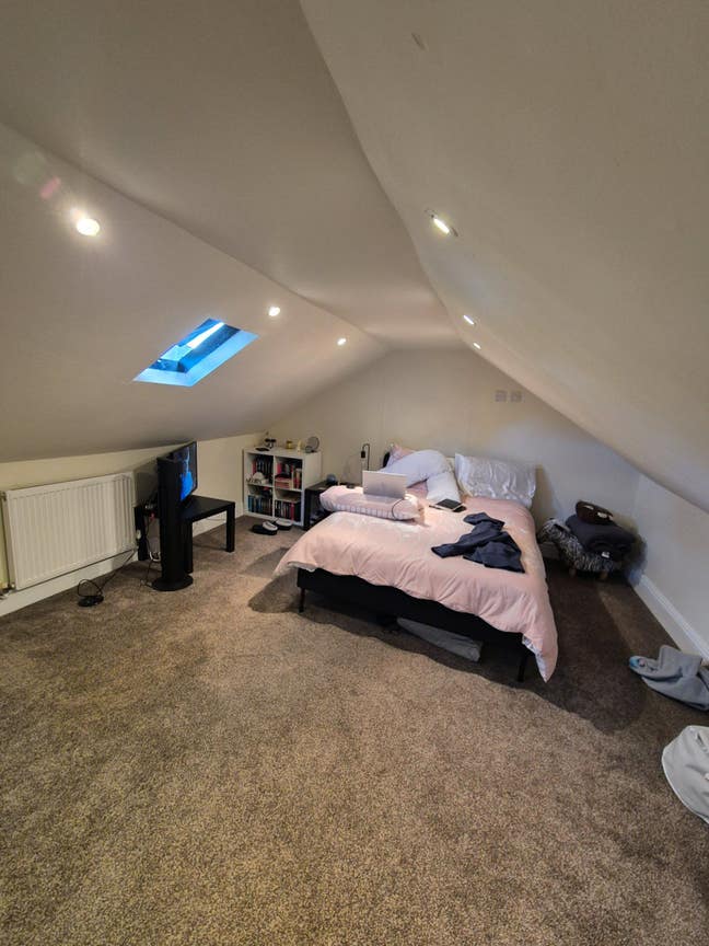 Large loft room with second bedroom.  Main Photo