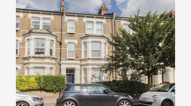 Stylish & Superb Double Bedroom Flat to Let  Main Photo
