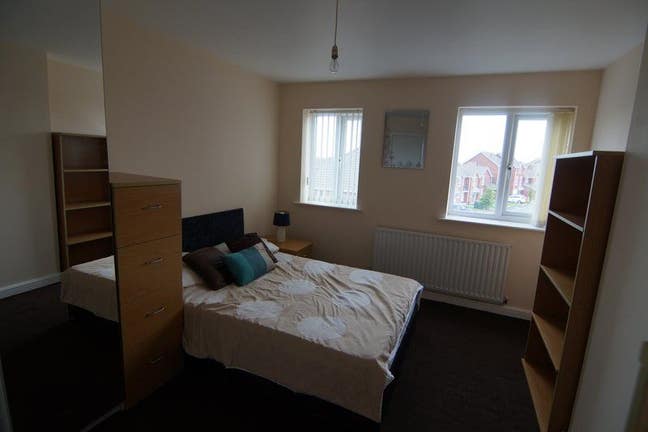 Last 2 Rooms available  Main Photo