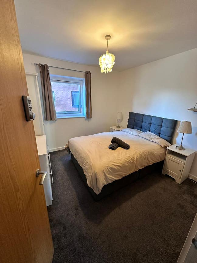 En Suite in Modern Flat | Students | Bills Inc Main Photo
