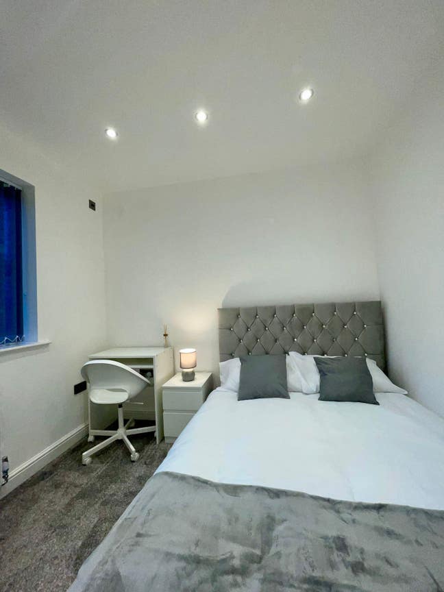 🔑 Secure Double Room | All Bills | Great Location Main Photo