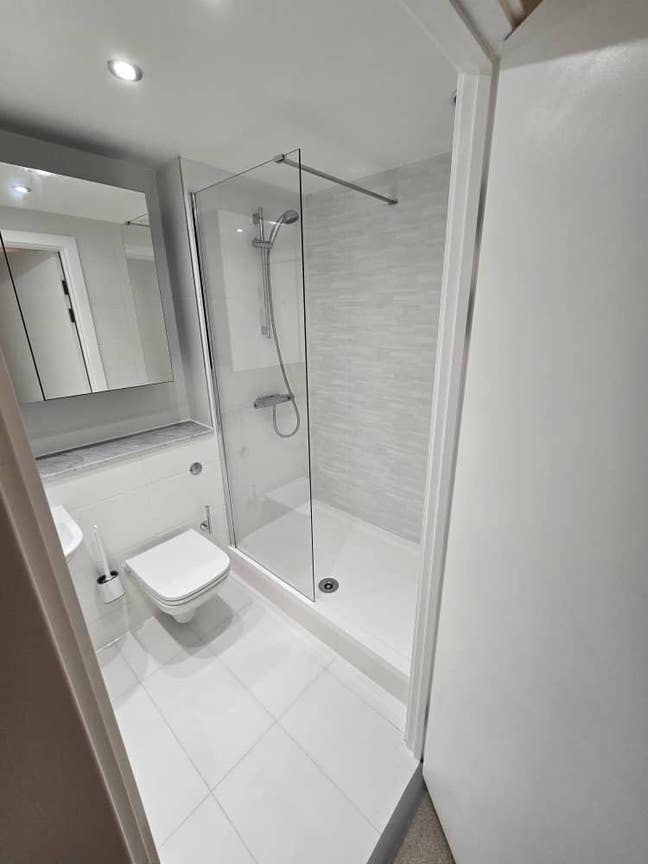 Double Bed at Salford, En-suite Main Photo
