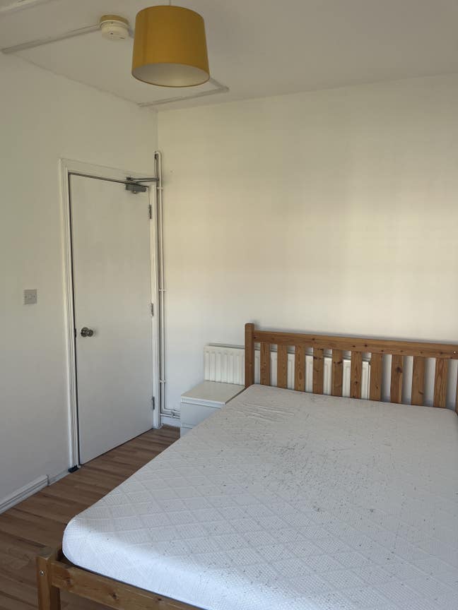 Double Room in Brixton/Oval – All Bills Included Main Photo