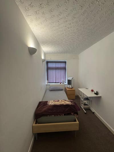 Room Available for 2 months in city centre  Main Photo