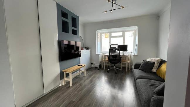 2 bed ground floor , parking and private garden Main Photo