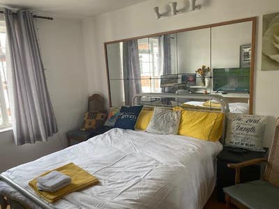 Pampered Living in West London All bills included Main Photo