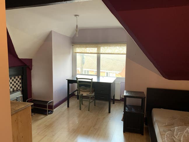 Professional House share Main Photo