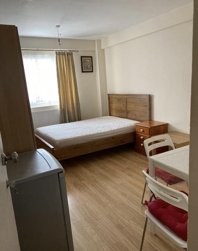 🏠 Spacious Double - Quiet Professional Flat 🏠 Main Photo