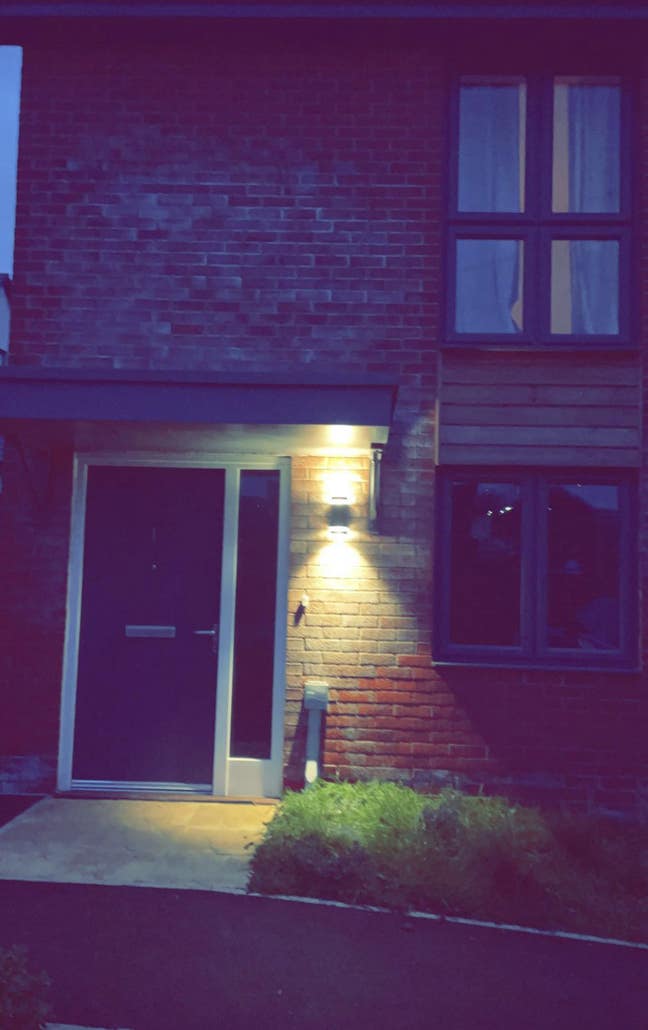 Large double room great location  Main Photo