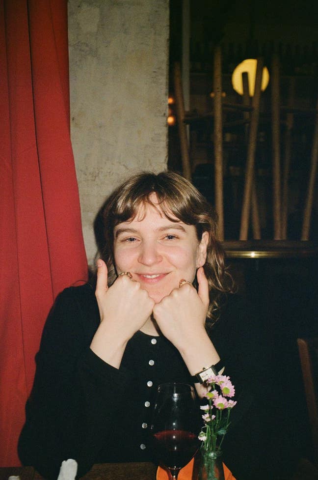 Looking for a friendly house !  Main Photo