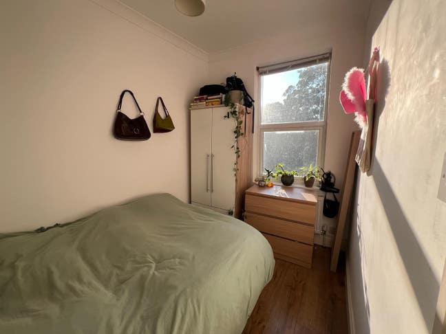 2 Bed In Holloway  Main Photo