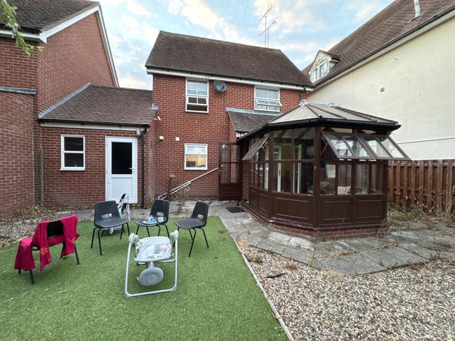 1 double bedroom available to rent near town Main Photo