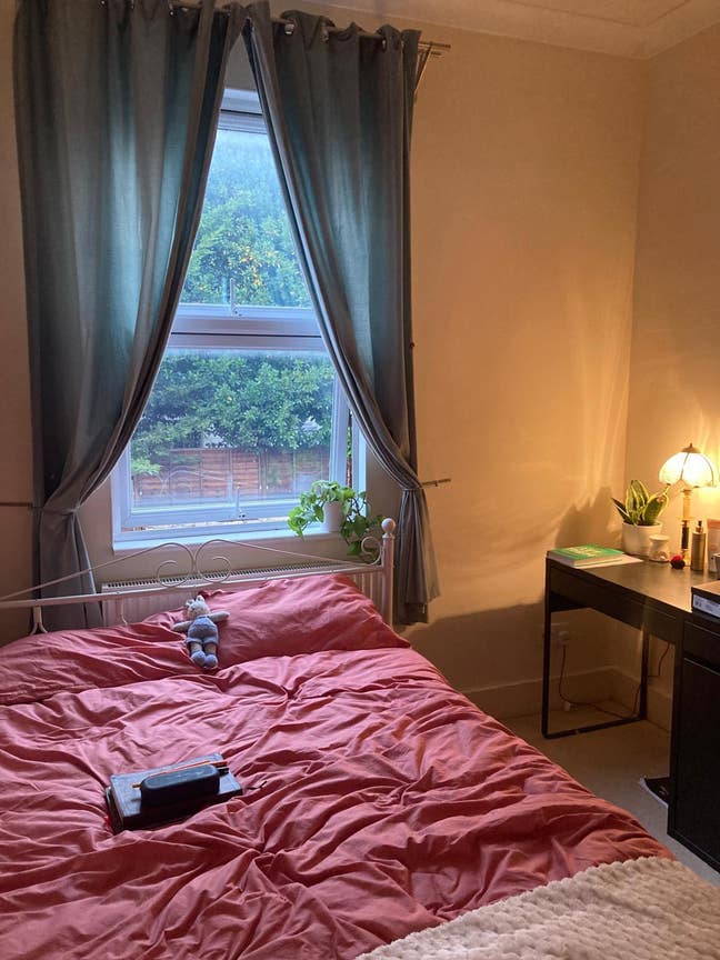 Cosy double room for rent in Temple Cowley Main Photo