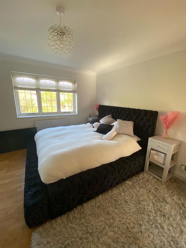 Spacious double room Main Photo