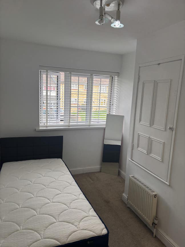 Rooms for rent  Main Photo
