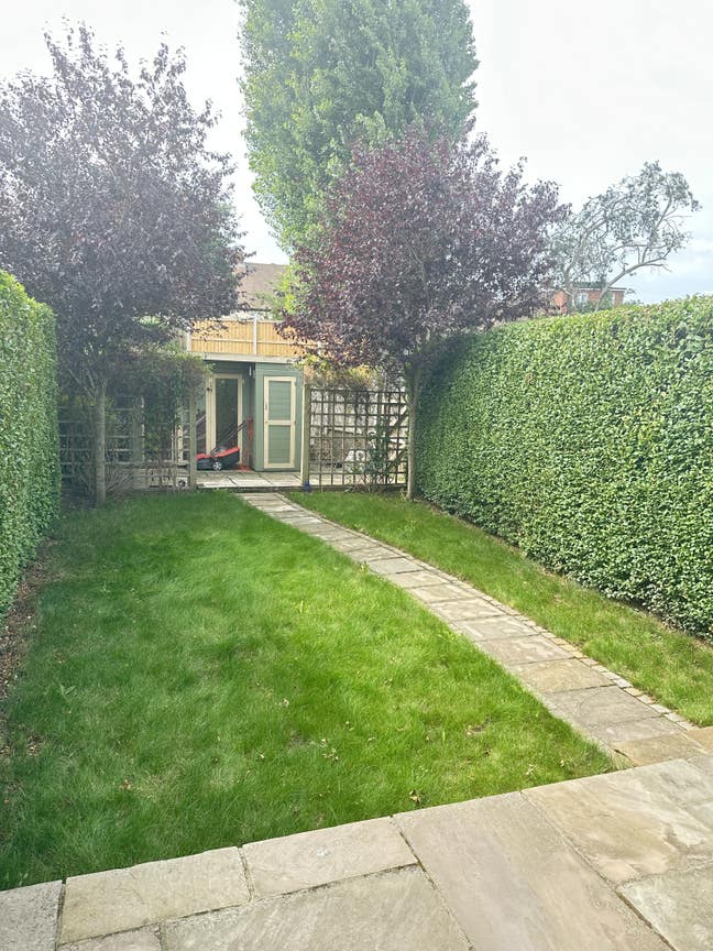 2x Double, Parking, Garden, 5min Maidstone Ctr! Main Photo