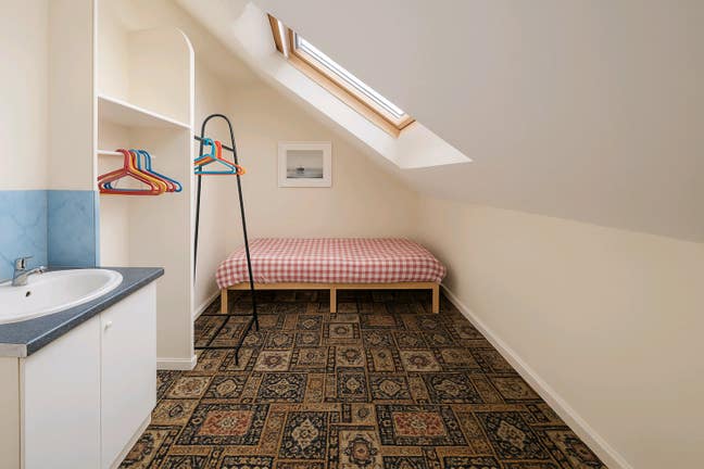 Long term room,  central Newquay Main Photo