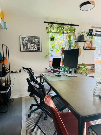 Stylish, Furnished One Bedroom Flat, Calm Hackney Main Photo