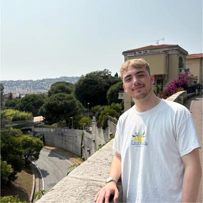 24yo Professional Looking for Houseshare Main Photo