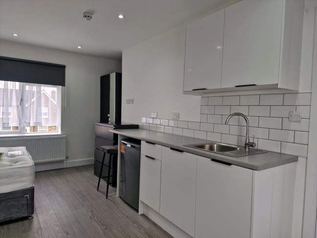 Modern Double Ensuite  Main Photo