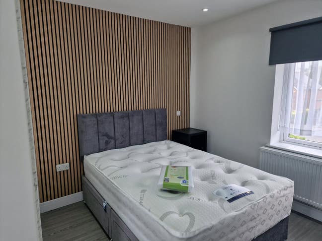 Modern Double Ensuite  Main Photo