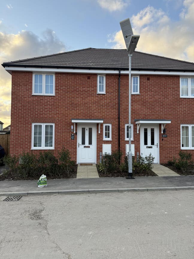 Single shared room available in Ayelsham Main Photo