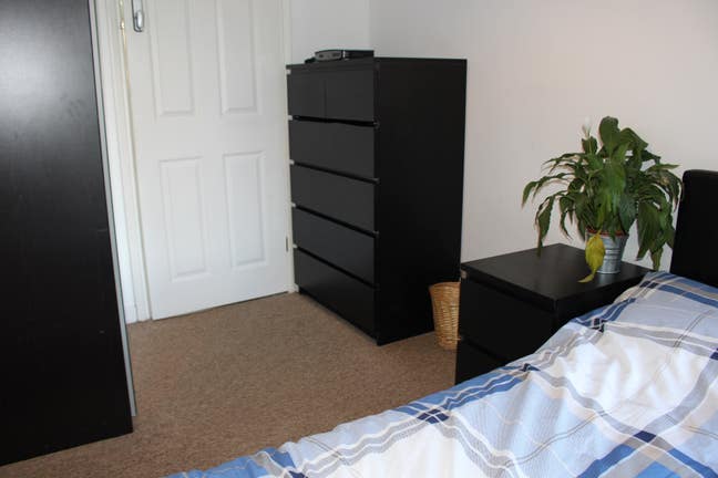 £495 Double Room - Near Royal Surrey  Main Photo