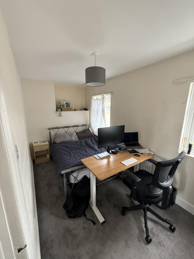 Double Room Available - 1 Month Main Photo