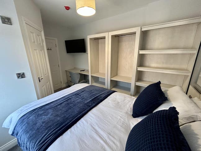🚨 Recently Refurbished /Custom Furniture🚨 Main Photo