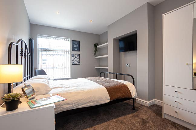 1 Week Rent off Zero Deposit Macclesfield Ensuite Main Photo