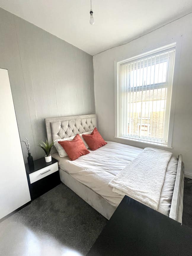Pna Property Ltd - Darwen - Rooms Available Main Photo