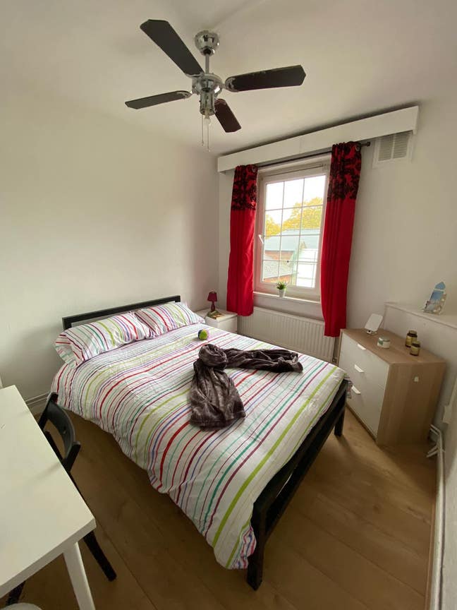 Lovely Double Room Available In Bethnal Green Main Photo