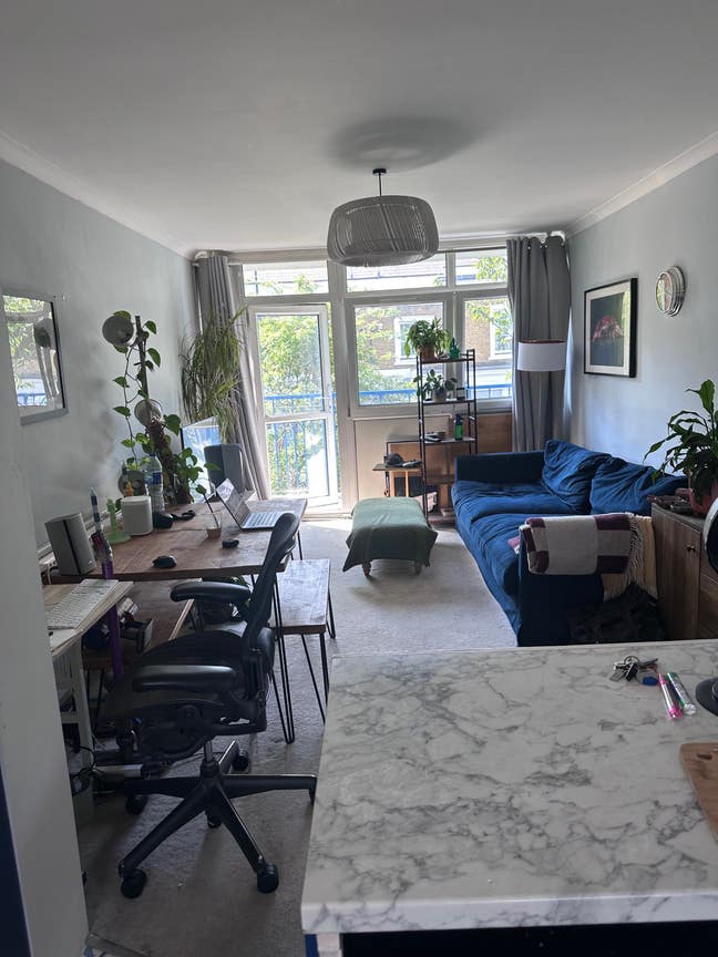 Double room | 2 mins from Victoria Park Main Photo