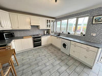 Spacious Double Room in Solihull Main Photo