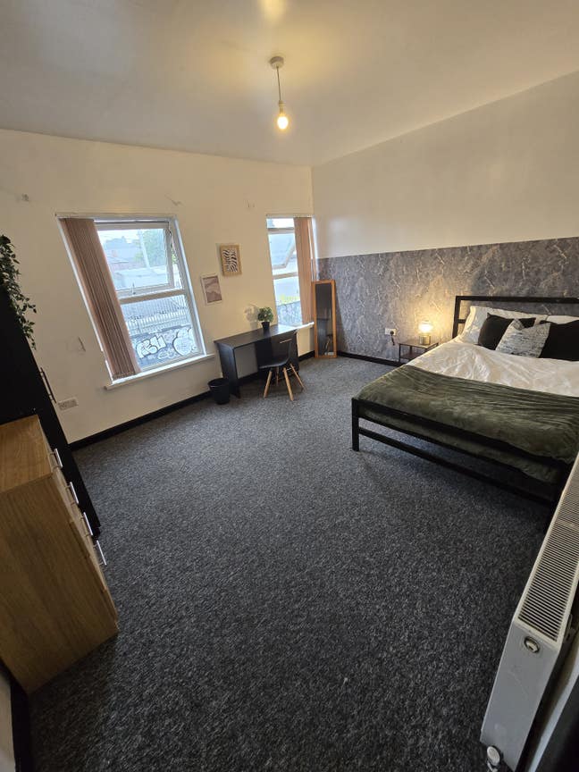Large Double room available in LS6 Main Photo
