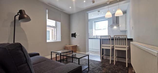 Lovely 1 Bed Flat, High Road, Willesden, NW10 Main Photo