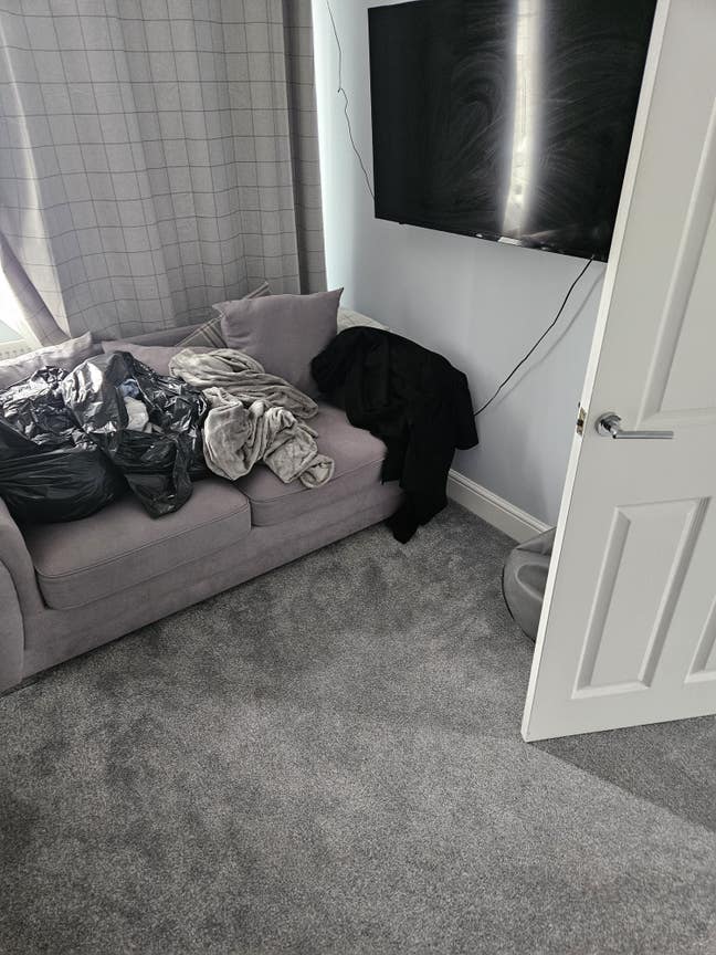 Double bedroom available  Main Photo